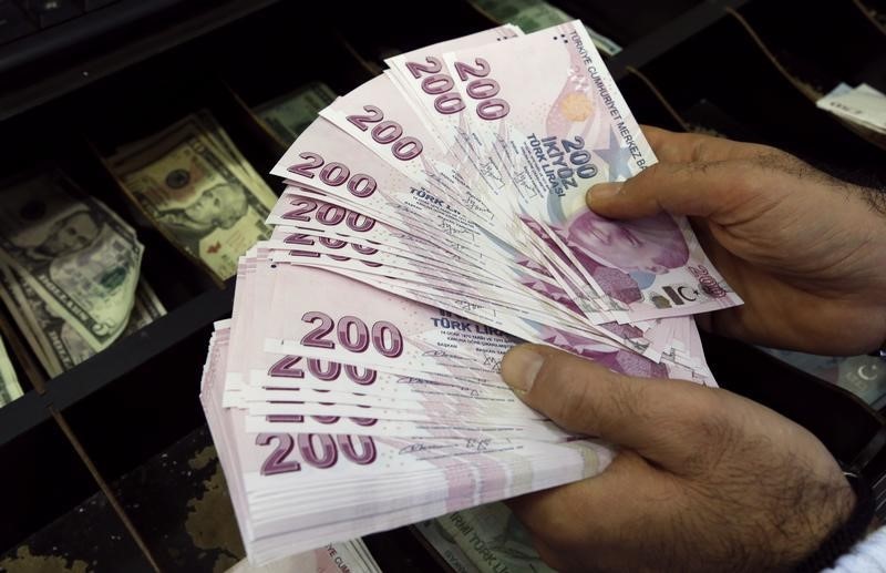 © Reuters. الخزانة التركية تطرح صكوكا بقيمة 1.8 مليار ليرة تستحق في 2017