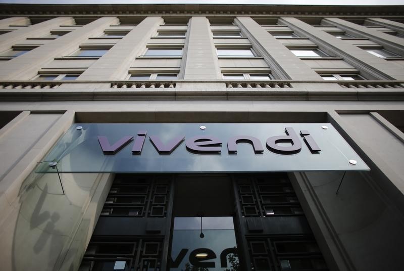 © Reuters. Logotipo da Vivendi na entrada principal da sede da companhia em Paris 