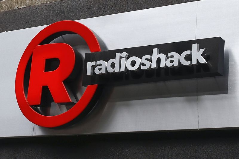 © Reuters. A sign for a RadioShack store is seen in the Brighton Beach section of New York