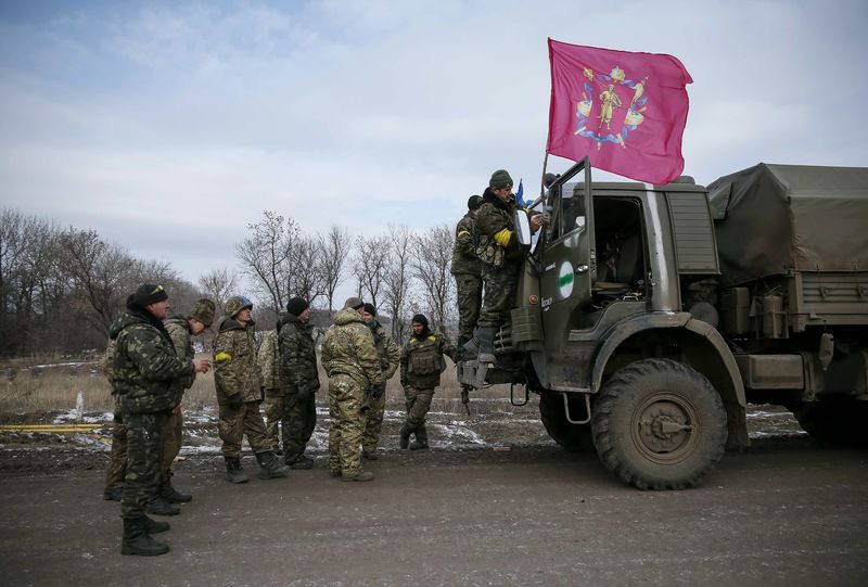 © Reuters. بوتين يختبر عزم الغرب في أوكرانيا