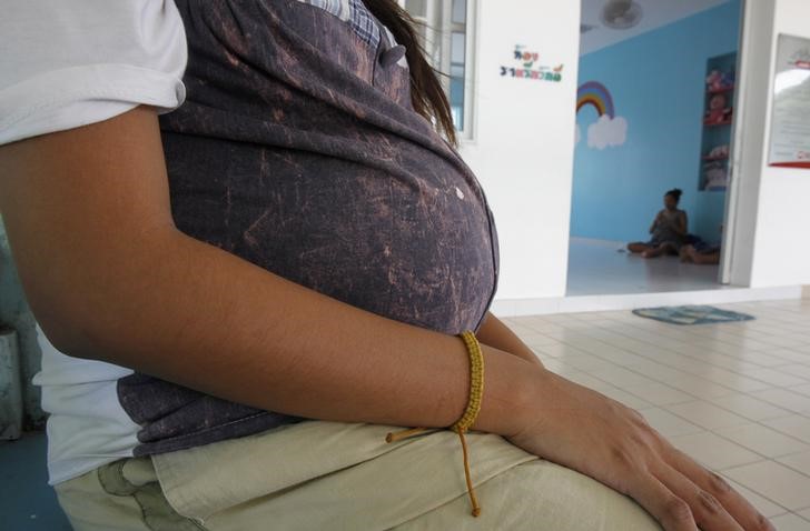 © Reuters. Mulher grávida na associação de mulheres em Bangcoc, na Tailândia