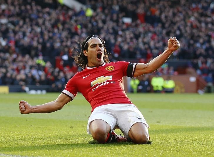 © Reuters. Varios "grandes clubes", interesados en Falcao si el Manchester decide no conservarlo