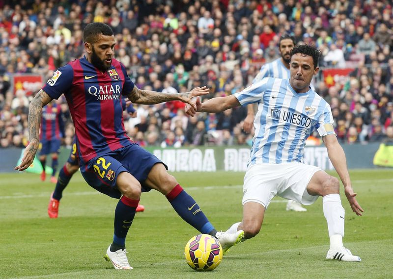 © Reuters. ملقة يفاجيء برشلونة غير المحظوظ ويفوز عليه في الدوري الاسباني