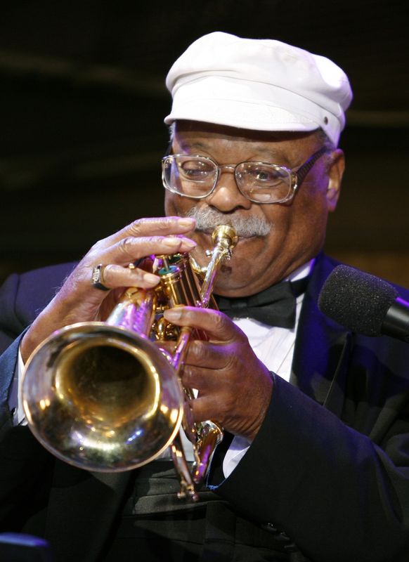 © Reuters. Muere el trompetista Clark Terry a los 94 años
