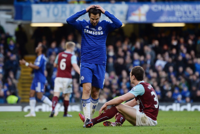 © Reuters. El Chelsea empata en Stamford Bridge mientras el City reduce distancias