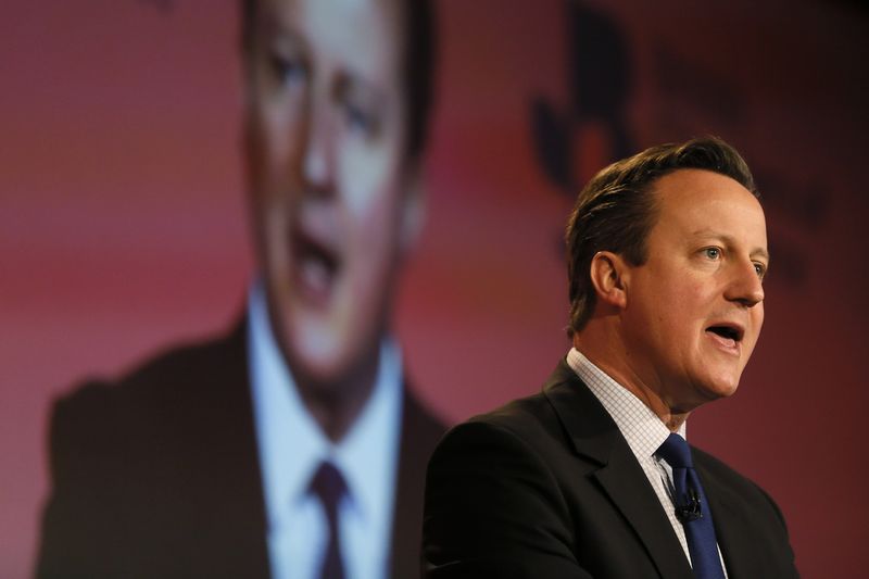 © Reuters. Britain's Prime Minister David Cameron speaks at the British Chambers of Commerce annual meeting in central London