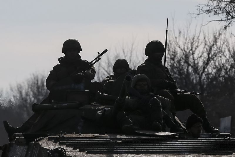 © Reuters. فرنسا تستضيف اجتماعا وزاريا يوم الثلاثاء بشأن الأزمة الأوكرانية