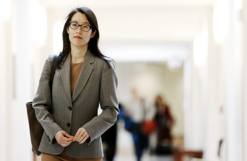© Reuters. Ellen Pao walks to the courtroom before the start of her trial at San Francisco Superior Court in San Francisco