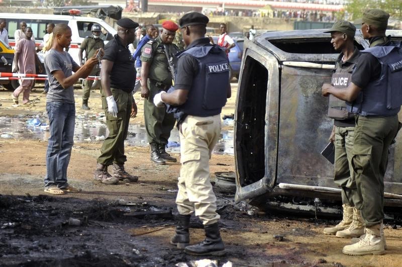 © Reuters. تفجيرات انتحارية تقتل 26 على الاقل في أنحاء شمال نيجيريا