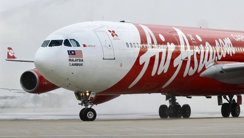© Reuters. File photo of an AirAsia X Airbus passenger jet arriving at Orly airport near Paris