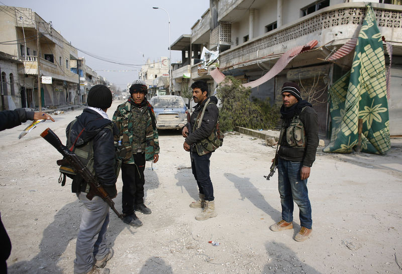 © Reuters. المرصد السوري: مقتل 132 مقاتلا من الدولة الاسلامية في معارك بسوريا