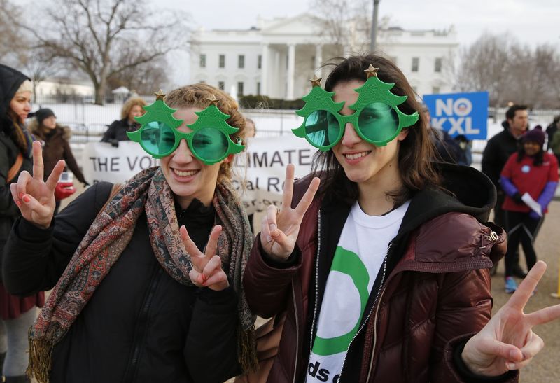 © Reuters. Obama frena el oleoducto de Keystone