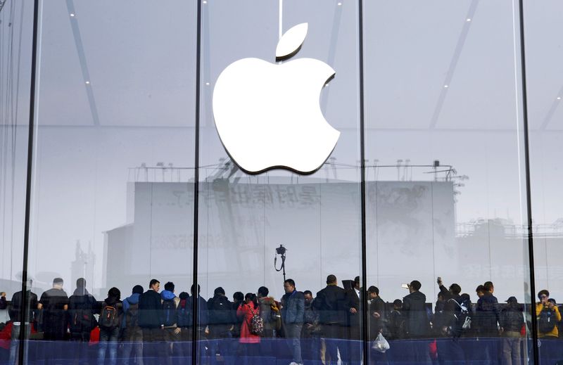 © Reuters. Apple es condenada a pagar 533 millones de dólares por infringir patentes