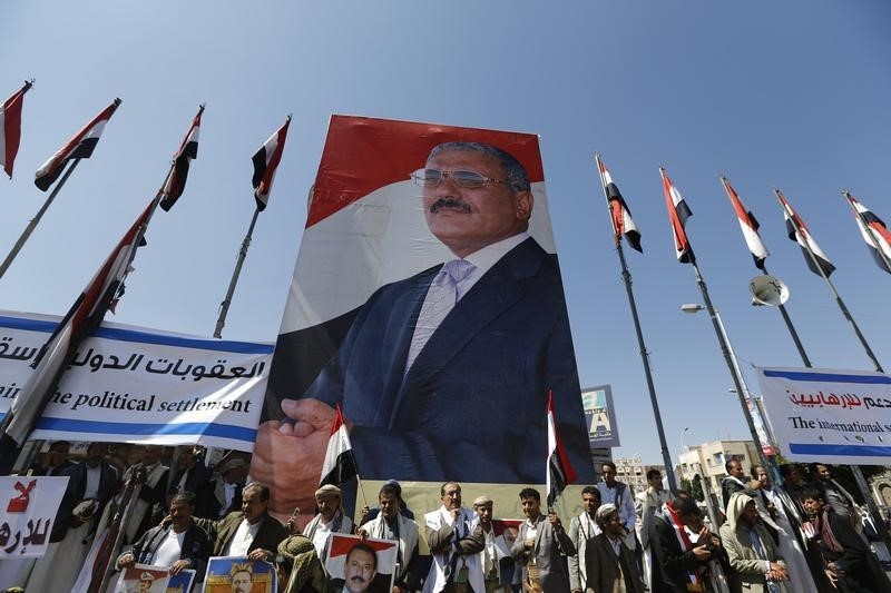 © Reuters. Apoiadores do ex-presidente do Iêmen, Ali Abdullah Saleh, durante manifestação, em foto de arquivo