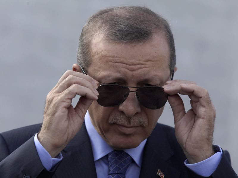 © Reuters. اردوغان يصعد انتقاداته للبنك المركزي