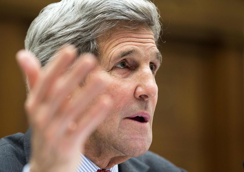 © Reuters. U.S. Secretary of State John Kerry testifies to House Foreign Relations Committee on Capitol Hill