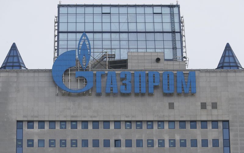 © Reuters. The Gazprom logo is seen on the side of the company's headquarters in Moscow