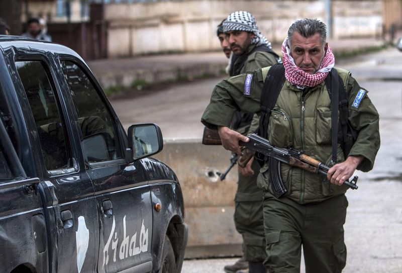 © Reuters. زعيم مسيحي يدعو لضربات جوية ضد الدولة الإسلامية في شمال شرق سوريا