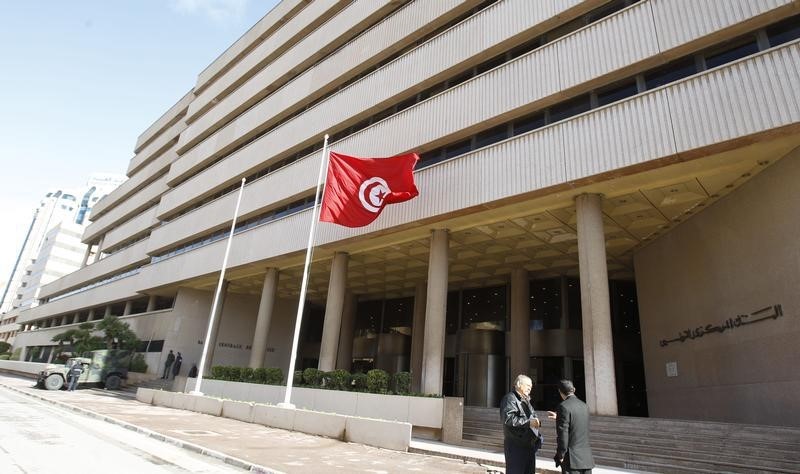 © Reuters. المركزي التونسي يبقي الفائدة مستقرة عند 4.75%