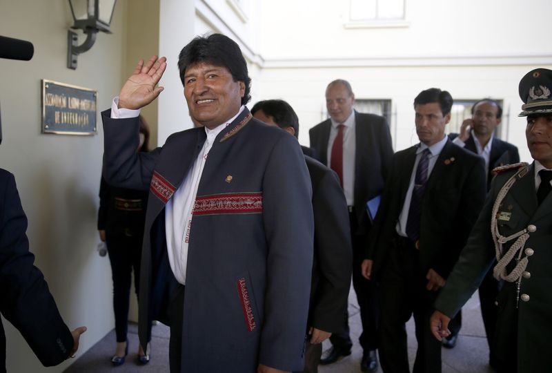 © Reuters. Presidente boliviano Evo Morales na chegada a Montevidéu