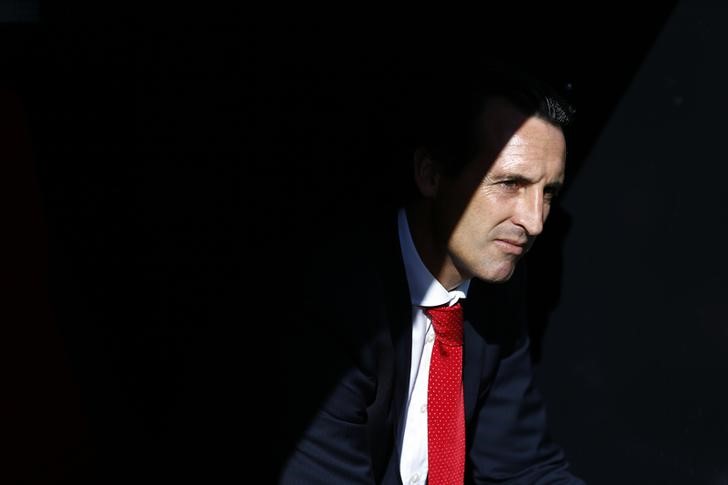 © Reuters. El Sevilla necesita mejorar en defensa, dice su entrenador