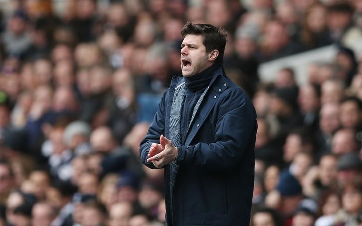© Reuters. Técnico do Tottenham Hotspur, Mauricio Pochettino, durante partida contra o West Ham United