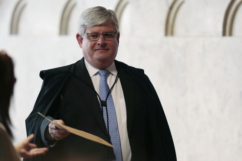 © Reuters. Procurador-geral da República, Rodrigo Janot, participa de sessão do Supremo Tribunal Federal em Brasília