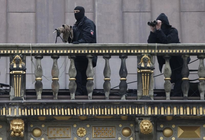 © Reuters. الشرطة تشدد الأمن في مدينة بريمن الألمانية بسبب خطر إسلامي محتمل