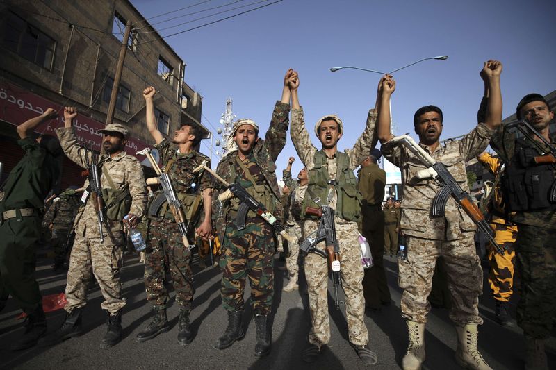© Reuters. وكالة الانباء الرسمية:اليمن يوقع اتفاقا في مجال النقل الجوي مع ايران