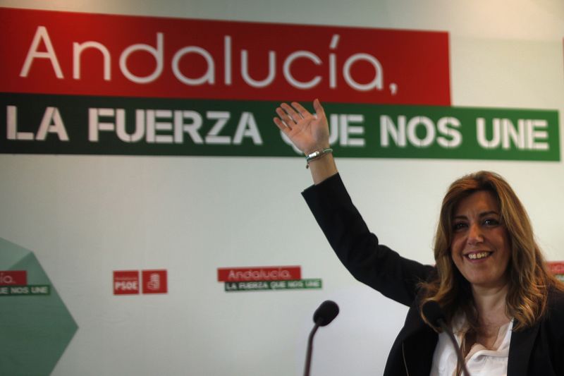 © Reuters. Susana Díaz anuncia una oficina anticorrupción dentro de su programa electoral