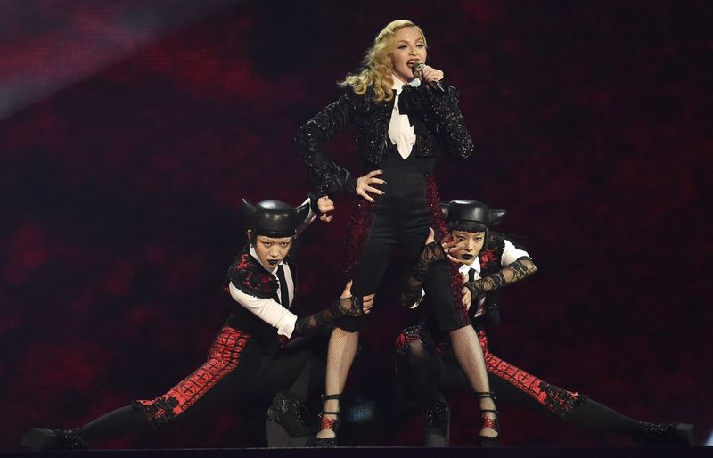 © Reuters. Madonna anuncia las fechas de su gira internacional "Rebel Heart"