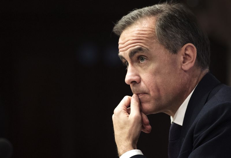 © Reuters. Mark Carney, the governor of the Bank of England gives the bank's quarterly GDP and inflation forecasts at the Bank of England in London