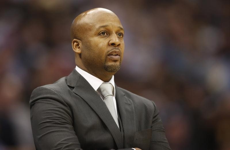 © Reuters. NBA: San Antonio Spurs at Denver Nuggets