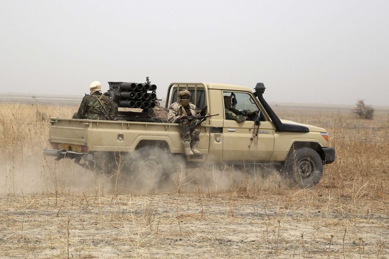 © Reuters. مقتل اثنين من جنود النيجر في تفجير عن بعد نفذته بوكو حرام