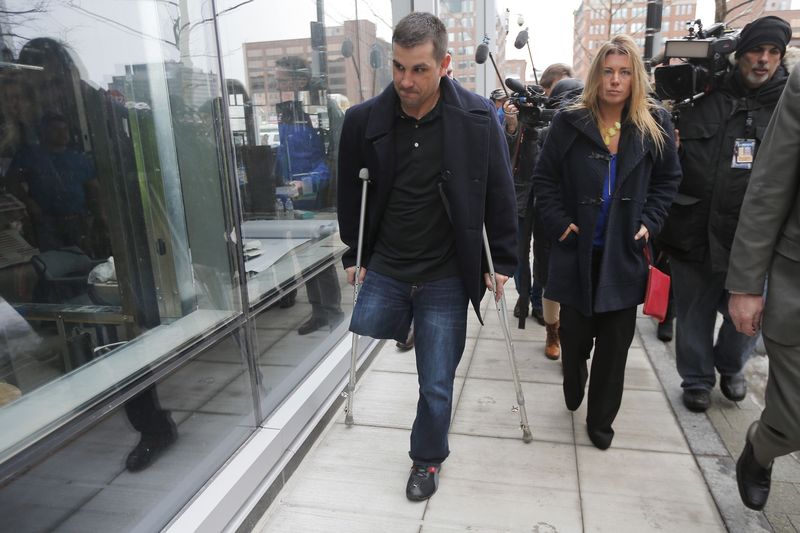 © Reuters. Sobrevivente de atentado à Maratona de Boston chega a julgamento de Dzhokhar Tsarnaev 