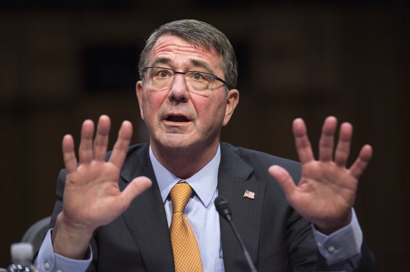 © Reuters. U.S. Defense Secretary Ash Carter testifies before a Senate Armed Services Committee hearing on Capitol Hill