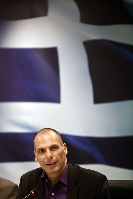 © Reuters. Ministro das Finanças grego, Yanis Varoufakis, em entrevista coletiva