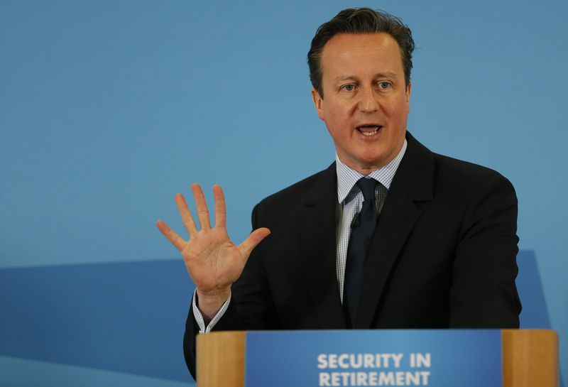 © Reuters. Britain's Prime Minister David Cameron gestures as he delivers a speech in Hastings