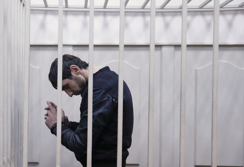 © Reuters. Uno de los detenidos por el asesinato de Nemtsov reconoce estar involucrado