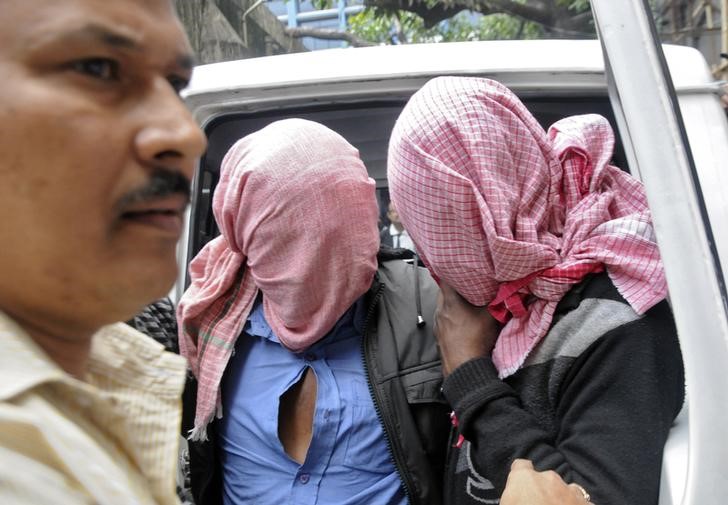 © Reuters. الشرطة الهندية تعتقل 22 بعد اقتحام سجن وقتل مشتبه به في حادث اغتصاب