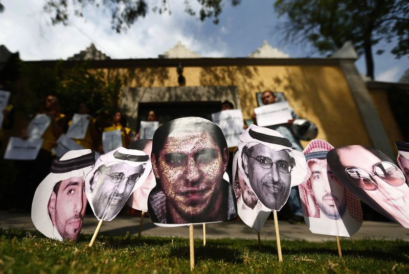 © Reuters. وزير ألماني يسعى لعفو عن مدون سجين في السعودية