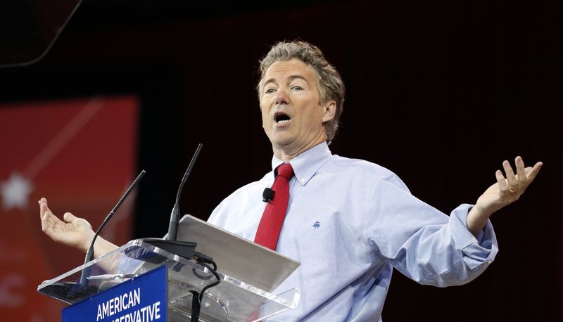 © Reuters. Senator Rand Paul of Kentucky speaks at the Conservative Political Action Conference at National Harbor in Maryland