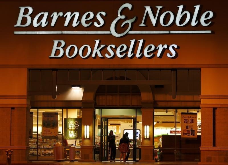 © Reuters. A Barnes & Noble book store is seen in Encinitas, California