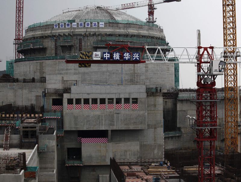 © Reuters. الصين توافق على البدء في أول محطة نووية للطاقة منذ كارثة فوكوشيما باليابان