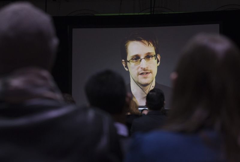 © Reuters. Ex-funcionário da NSA Edward Snowden