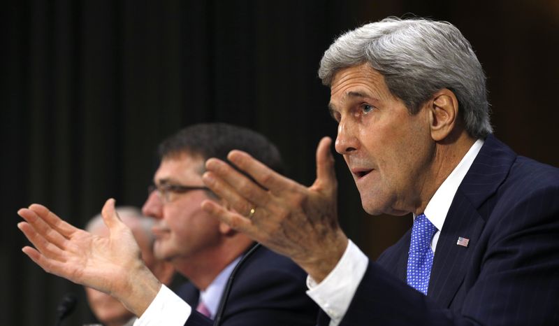 © Reuters. U.S. Secretary of State John Kerry speaks during a Senate Foreign Relations Committee in Washington