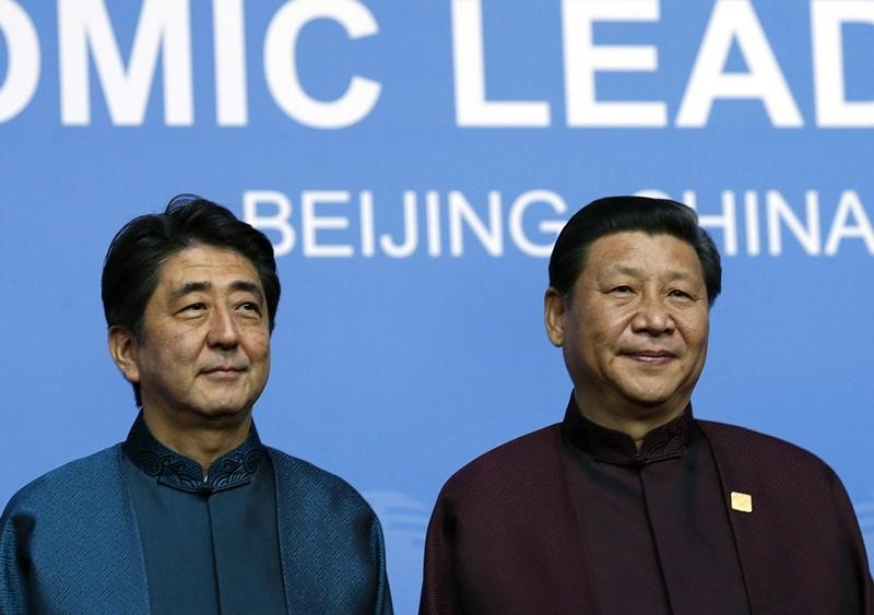 © Reuters. وزراء خارجية الصين وكوريا الجنوبية واليابان يجتمعون لبحث عقد قمة