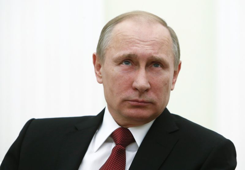 © Reuters. بوتين: تحرك روسيا الحاسم في القرم حال دون نشوب صراع