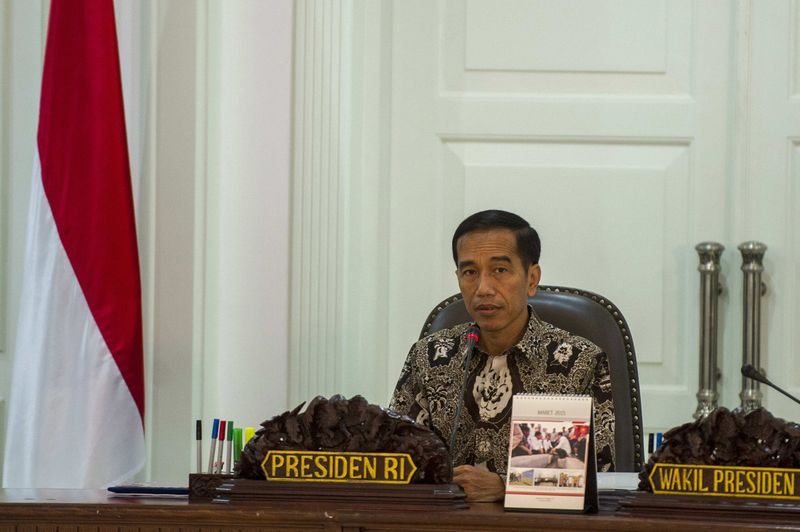© Reuters. Presidente da Indonésia, Joko Widodo, durante encontro em Jacarta 
