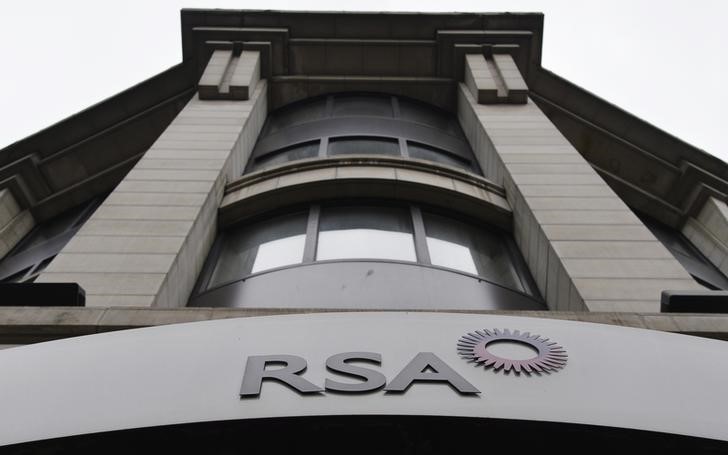 © Reuters. A sign of RSA insurance company is pictured outside its office in London